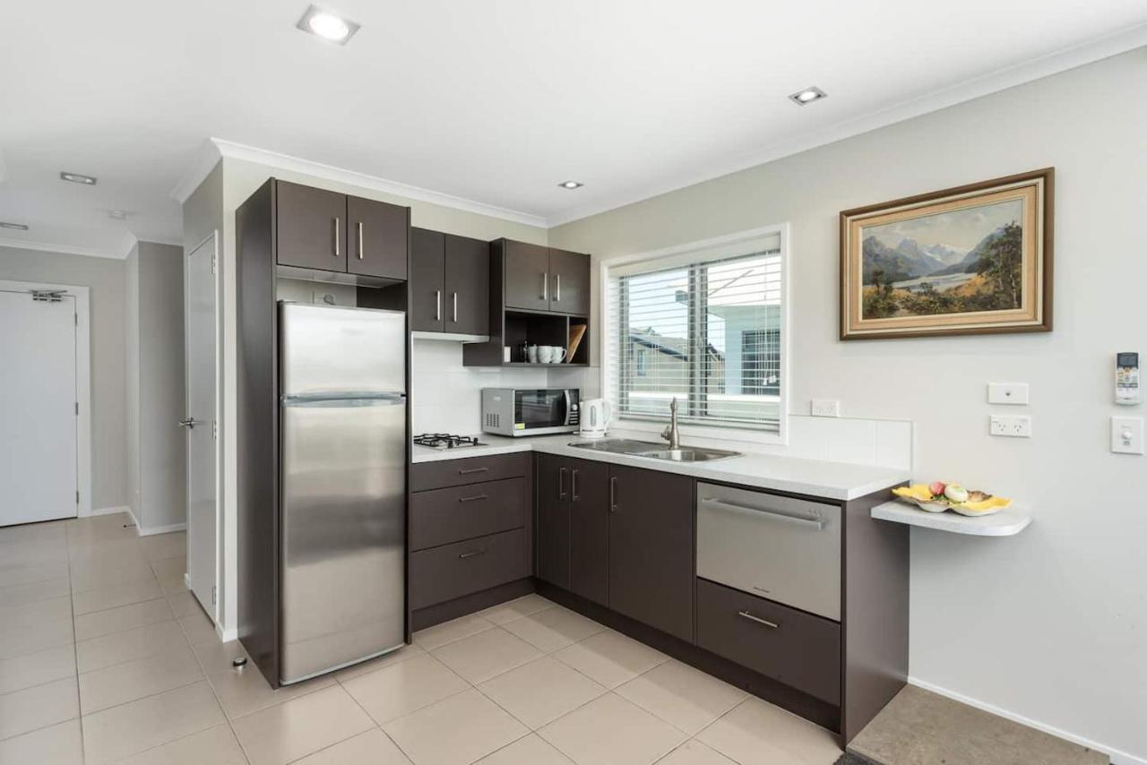 Modern Marine Parade Apartment Mount Maunganui Zewnętrze zdjęcie